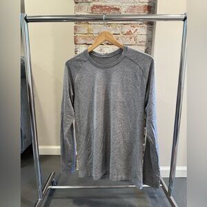 Lululemon Long Sleeve Shirt Grey Size Medium Men’s